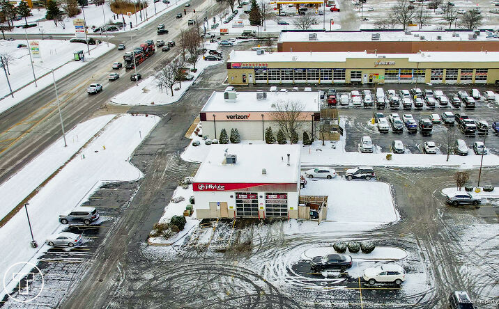 Pictures of Retail property located at 9254 W 159th St, Orland Park, IL 60462 for sales - image #1