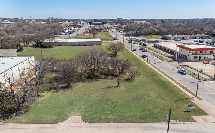 Pictures of Land property located at 820 Military Pkwy, Mesquite, TX 75149 for sales - image #1