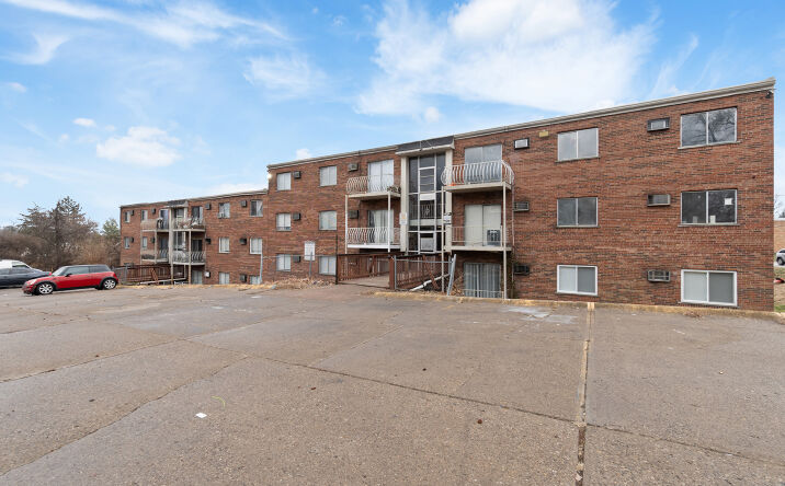 Pictures of Multifamily property located at 2356 Harrison Ave, Cincinnati, OH 45211 for sales - image #1