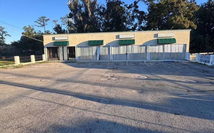 Pictures of Retail property located at 5501 Beach Blvd, Jacksonville, FL 32207, 1339 Cesery Terrace, Jacksonville, FL 32211, 1780 W 45th St, Jacksonville, FL 32209, 8120 Lem Turner Rd, Jacksonville, FL 32208 for sales - image #1