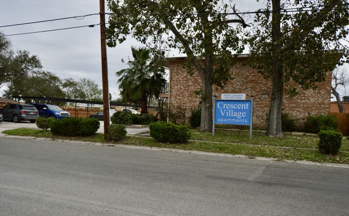 Pictures of Multifamily property located at 1004 Austin St, Portland, TX 78374 for sales - image #1