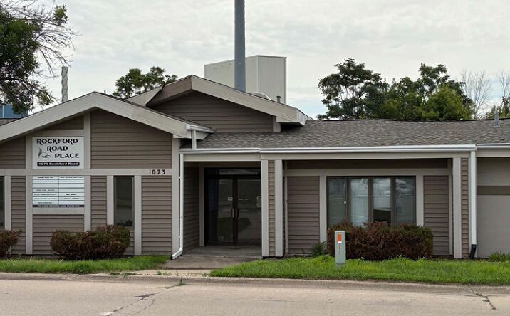 Pictures of Office, Industrial property located at 1075 Rockford Rd SW, Cedar Rapids, IA 52404 for sales - image #1