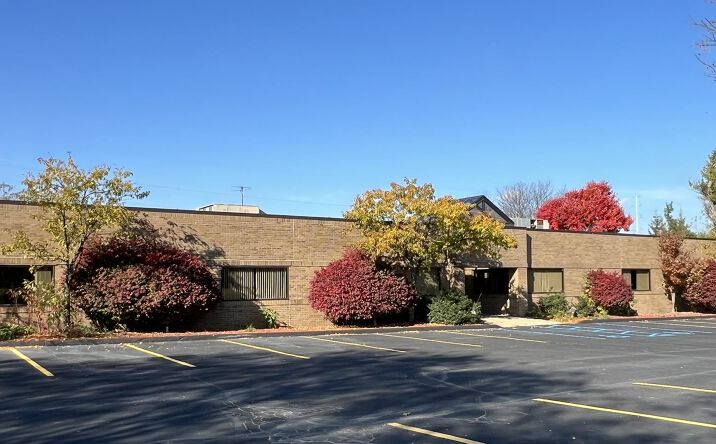Pictures of Industrial property located at 1050 – 1060 W. Silverbell Road, Lake Orion, MI 48359 for sales - image #1