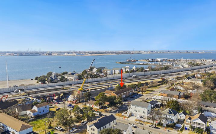Pictures of Multifamily property located at 1315 Little Bay Ave, Norfolk, VA 23503 for sales - image #1