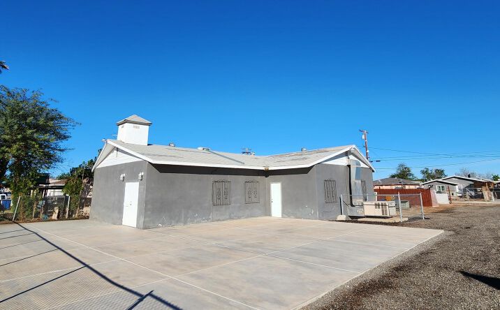 Pictures of Special Purpose property located at 126 W Heil Ave, El Centro, CA 92243 for sales - image #1