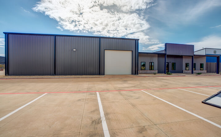 Pictures of Industrial, Mixed Use, Office, Retail property located at 3205 118th St, Lubbock, TX 79423 for sales - image #1
