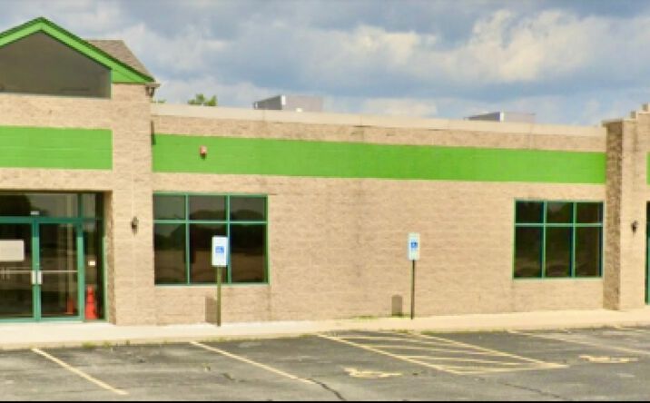 Pictures of Retail, Office property located at 7358 N Cherryvale Mall Dr, Rockford, IL 61112 for sales - image #1