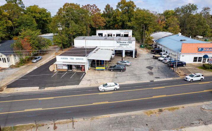 Pictures of Retail property located at 459 Opelika Rd, Auburn, AL 36830 for sales - image #1