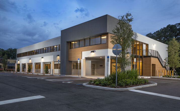 Pictures of Office property located at 140 N Westmonte Dr, Altamonte Springs, FL 32714 for sales - image #1
