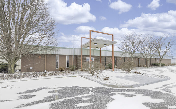 Pictures of Industrial property located at 1655 E 12th St, Mishawaka, IN 46544 for sales - image #1
