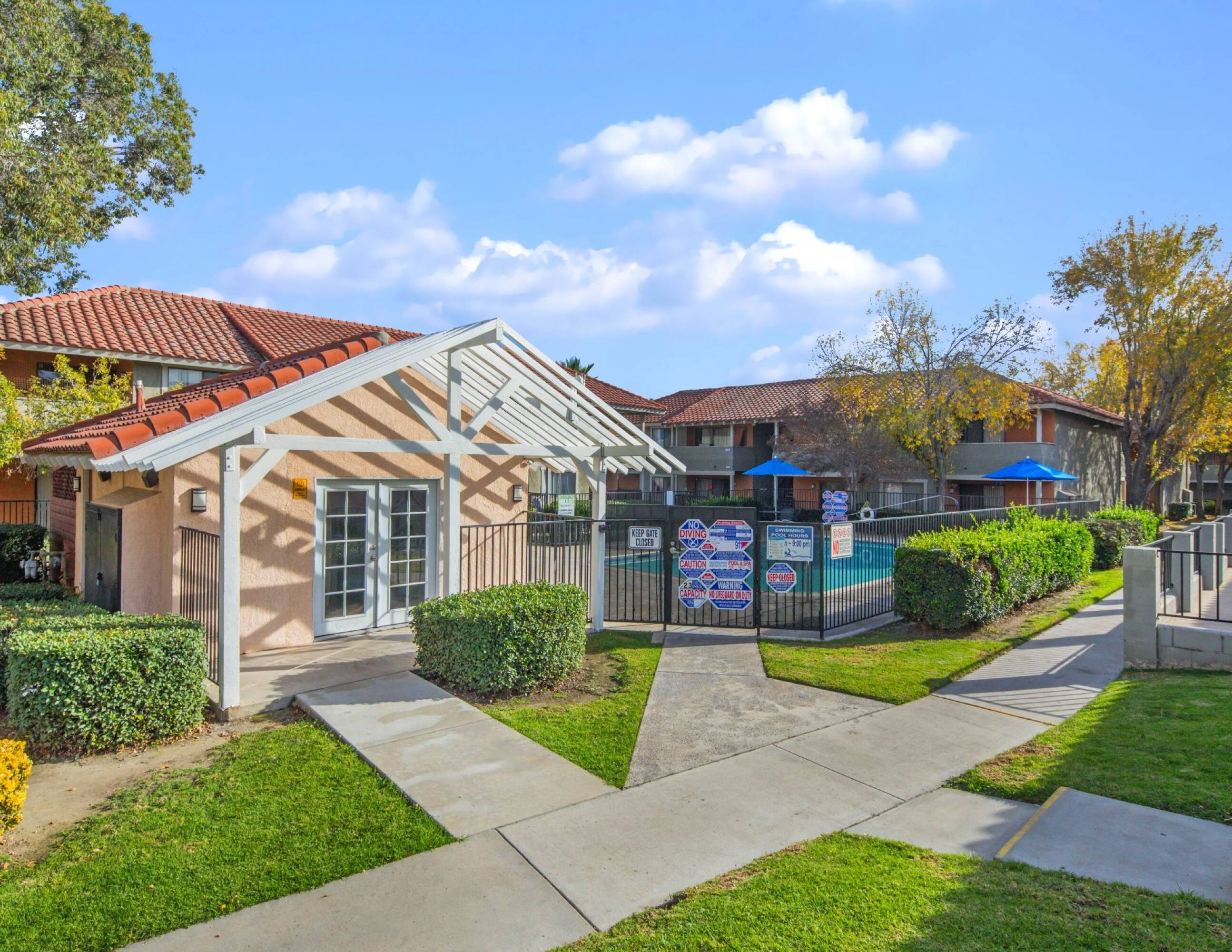 1531 W Rialto  