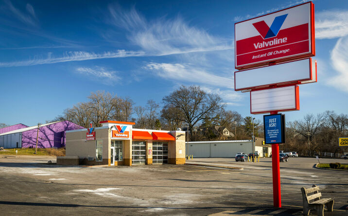 Pictures of Retail property located at 6650 Hamilton Ave, Cincinnati, OH 45224 for sales - image #1