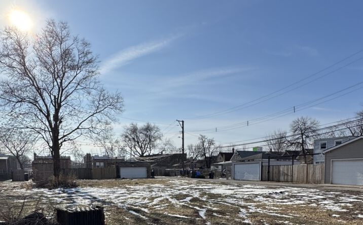 Pictures of Land, Multifamily property located at 3347 W Iowa Street, Chicago, IL 60651 for sales - image #1
