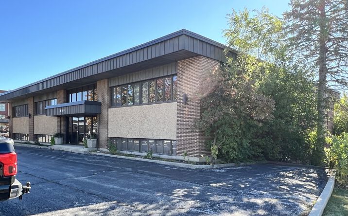 Pictures of Office property located at 505 E Hawley Street 505-511, Mundelein, IL 60060 for sales - image #1