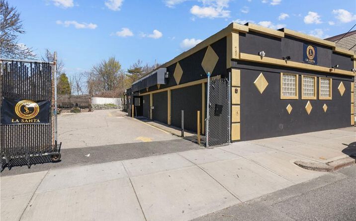 Pictures of Special Purpose property located at 727 Cranston Street, Providence, RI 02907 for sales - image #1