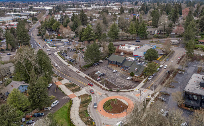 image of property at 9225 SW ALLEN BLVD Portland OR 97223-7136