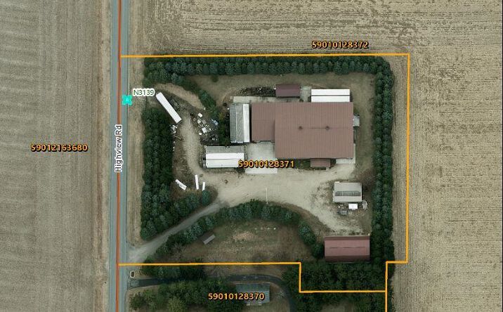 Pictures of Retail, Industrial property located at N3139 Highview, Lyndon, WI 53011-1500 for sales - image #1