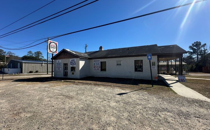 Pictures of Retail property located at 152 E Parrish St, Statesboro, GA 30458 for sales - image #1