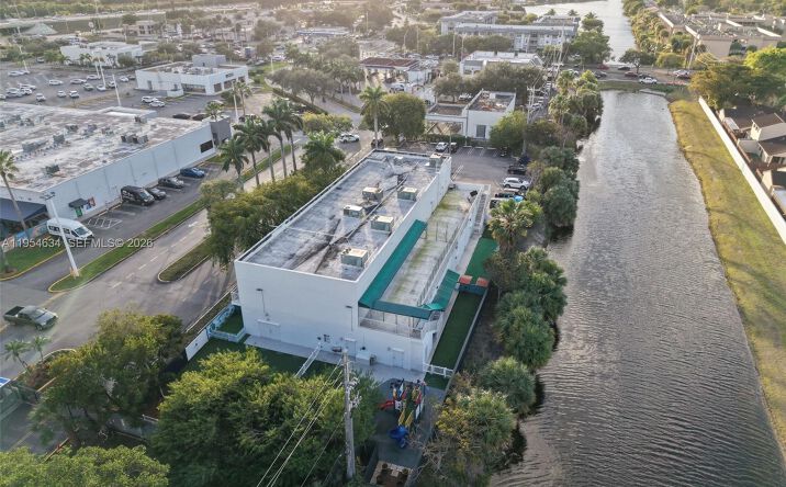 Pictures of Office, Special Purpose property located at 6545 NW 169th St, Hialeah, FL 33015 for sales - image #1