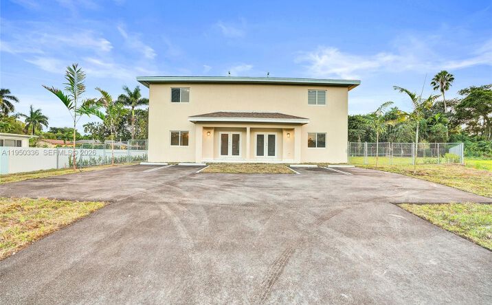Pictures of Multifamily property located at 250 NE 119th Terrace, Miami, FL 33161 for sales - image #1