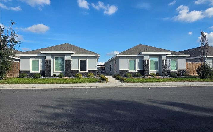 Pictures of Multifamily property located at 1006 N Blair Avenue, Edinburg, TX 78541 for sales - image #1