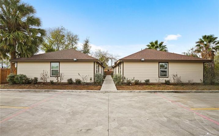 Pictures of Multifamily property located at 906 E Tom Landry Street, Mission, TX 78573 for sales - image #1