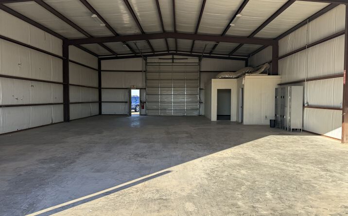 Pictures of Industrial property located at 463 Blackbird Dr, Verhalen, TX 79772 for sales - image #1