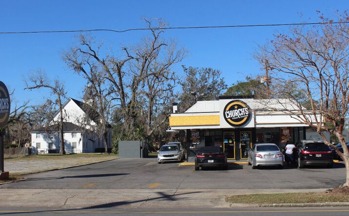 Pictures of Retail property located at 320 E Hill Ave, Valdosta, GA 31601 for sales - image #1