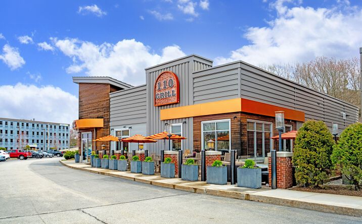 Pictures of Retail property located at 170 Forbes Rd, Braintree, MA 02184 for sales - image #1