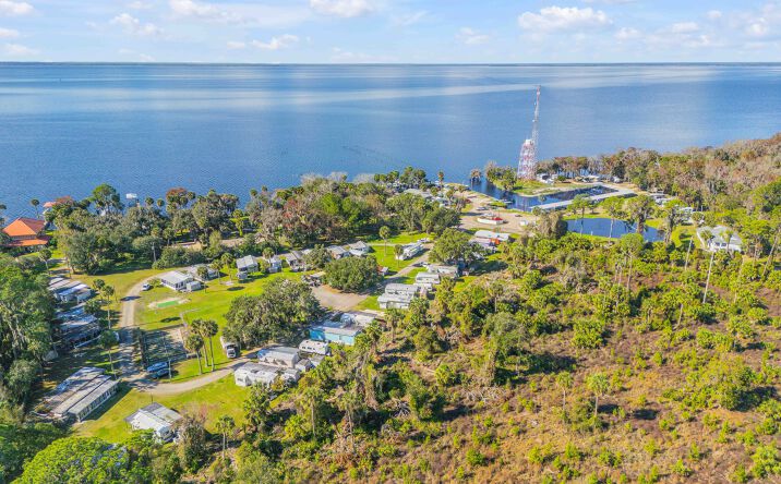 Pictures of Multifamily property located at 1597 Lake George Rd, Seville, FL 32190 for sales - image #1