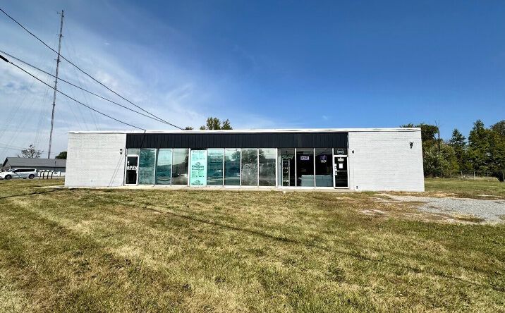 Pictures of Hospitality, Land, Mixed Use, Office, Retail property located at 2818 Elida Rd, Lima, OH 45805 for sales - image #1