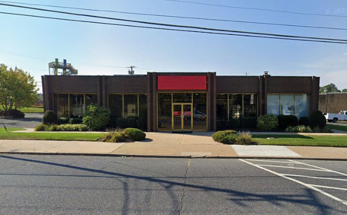 Pictures of Retail property located at 100 Berlin Rd, Clementon, NJ 08021 for sales - image #1