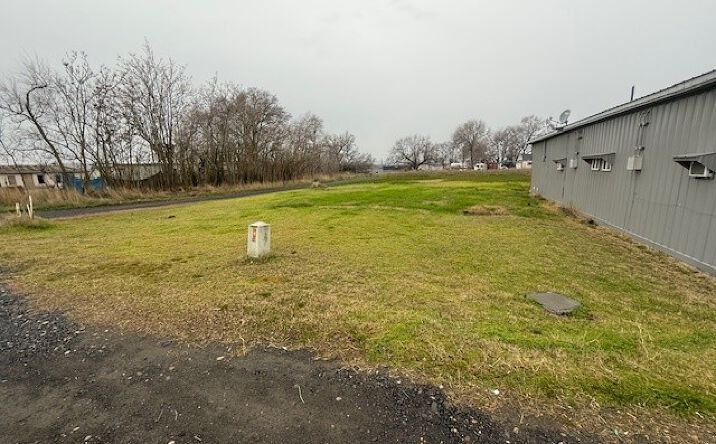 Pictures of Land property located at 81888 US-395, Hermiston, OR 97838 for sales - image #1