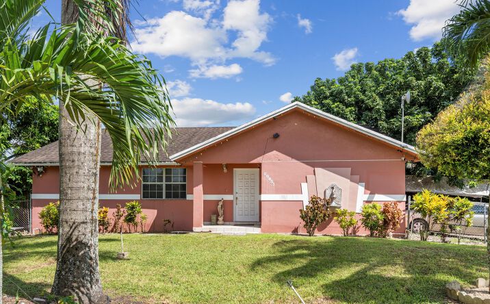 Pictures of Multifamily property located at 20851 SW 242nd St, Homestead, FL 33031 for sales - image #1