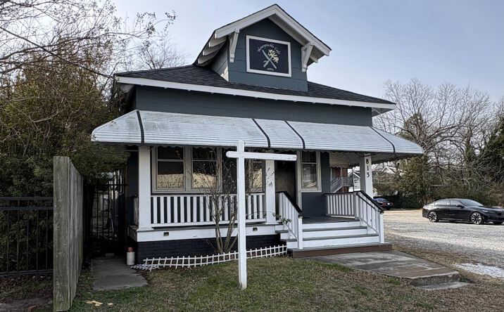 Pictures of Retail property located at 813 W 39th St, Norfolk, VA 23508 for sales - image #1