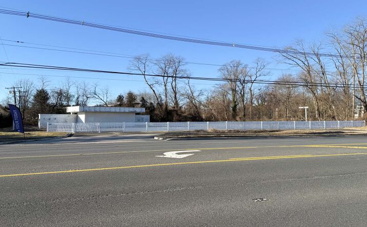 Pictures of Retail, Land property located at 858 Shrewsbury Ave, Tinton Falls, NJ 07724 for sales - image #1