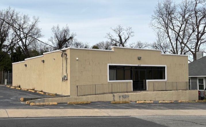 Pictures of Office, Retail property located at 1877 Houston Ave, Macon, GA 31201 for sales - image #1
