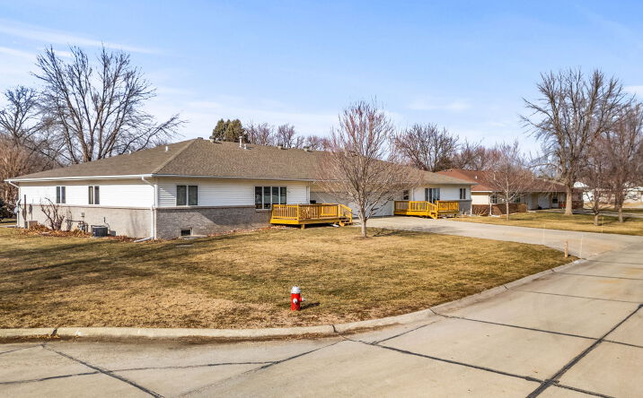Pictures of Multifamily property located at 300 S 7th St, Tekamah, NE 68061 for sales - image #1