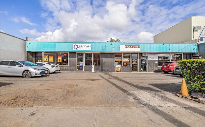 Pictures of Retail property located at 2046 N King St, Honolulu, HI 96819 for sales - image #1