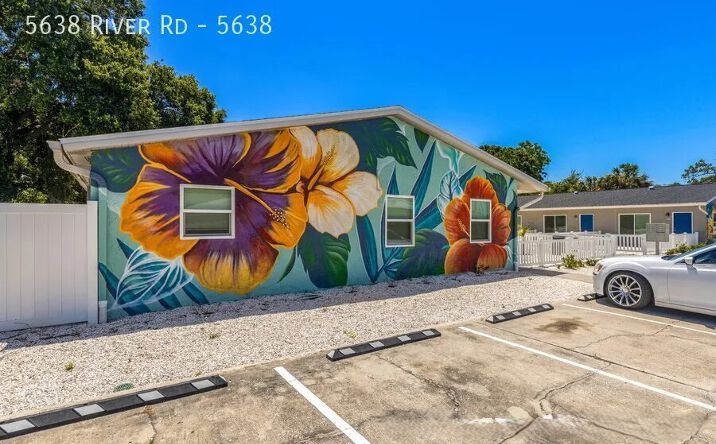 Pictures of Multifamily property located at 5638 River Rd, New Port Richey, FL 34652 for sales - image #1