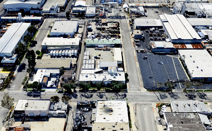 Pictures of Industrial property located at 7602 Jackson St, Paramount, CA 90723 for sales - image #1