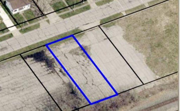 Pictures of Land property located at 1122 F St, Lorain, OH 44052 for sales - image #1