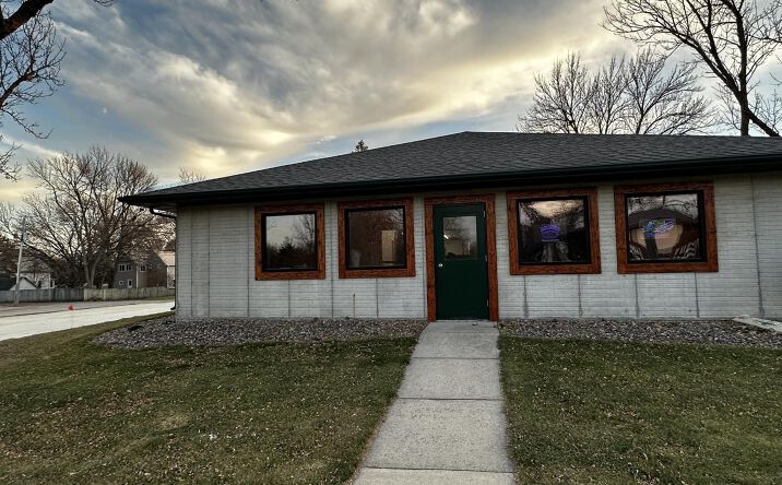 Pictures of Retail property located at 310 Central Avenue E, Clarion, IA 50525 for sales - image #1