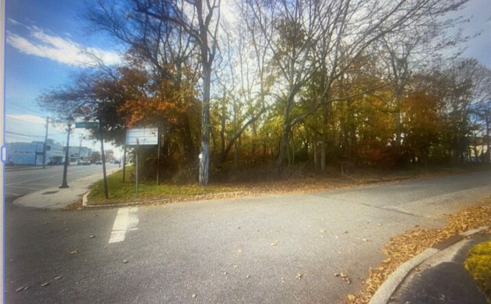 Pictures of Land property located at lots 56, Brookhaven, NY 11778 for sales - image #1