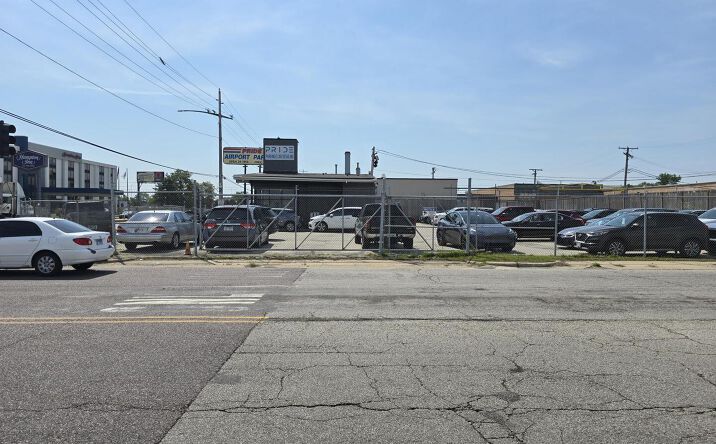 Pictures of Special Purpose property located at 3950 N Mannheim Road, Franklin Park, IL 60131 for sales - image #1