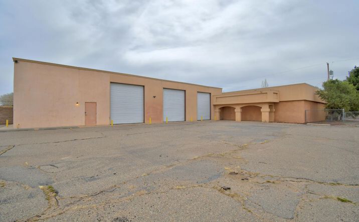 Pictures of Retail property located at 6200 Coors Boulevard SW, Albuquerque, NM 87120 for sales - image #1