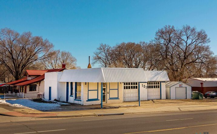 Pictures of Mixed Use, Retail property located at 1101 S 2nd Street, Raton, NM 87740 for sales - image #1