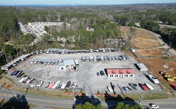 Pictures of Industrial, Retail, Self Storage, Special Purpose property located at 400 Victoria Rd, Woodstock, GA 30189 for sales - image #1