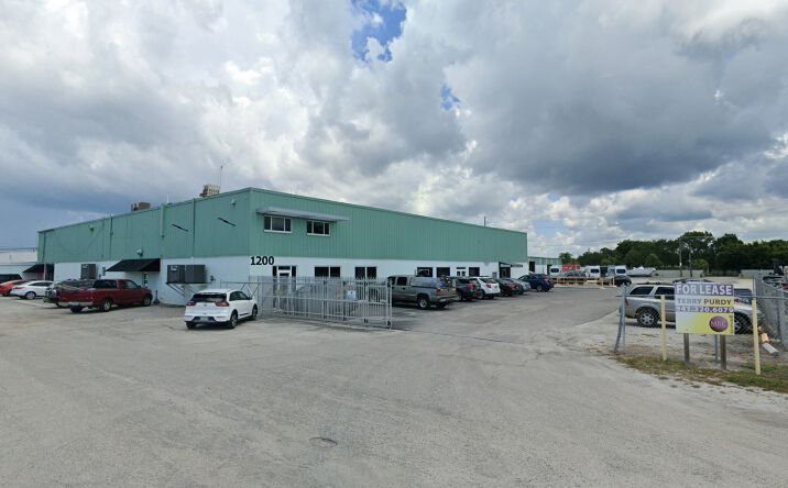 Pictures of Industrial property located at 1200 Ogden Rd, Venice, FL 34285 for sales - image #1