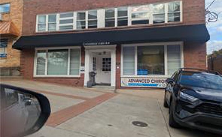 Pictures of Office property located at 425-427 Cochran Rd, Pittsburgh, PA 15228 for sales - image #1
